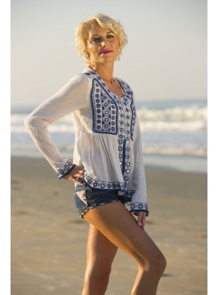 White rayon crape front open top with mirror embroidery