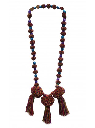 Multi-color thread neckpiece