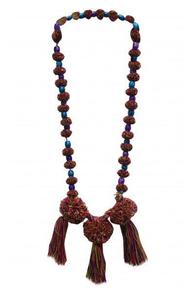 Multi-color thread neckpiece
